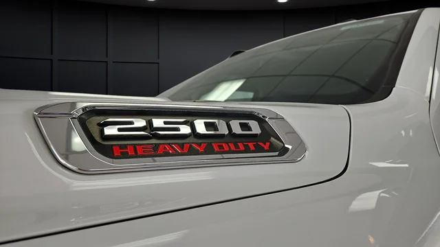 Used 2020 Bright White Clearcoat Ram Laramie image 44