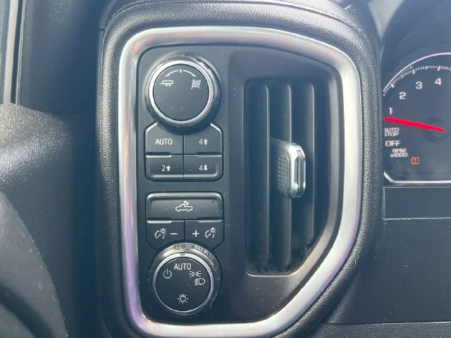 Used 2019 Red Chevrolet LT image 25