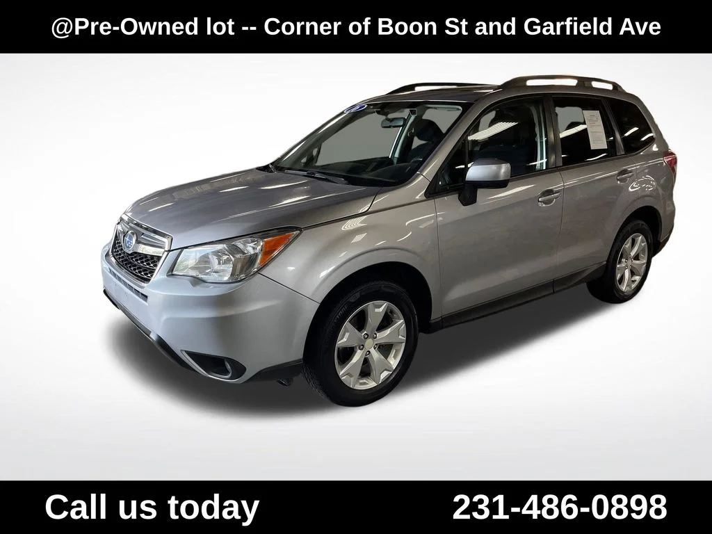 Used 2016 Silver Subaru 2.5i Premium image 1