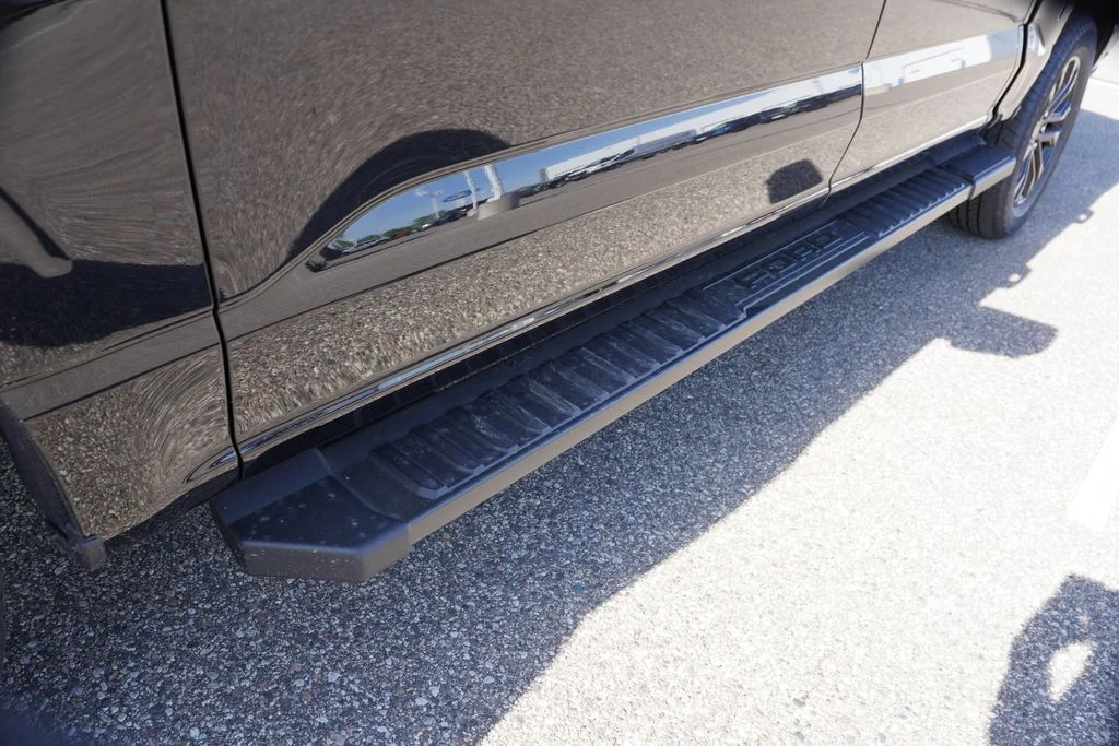 New 2026 Agate Black Metallic Ford Lariat image 10
