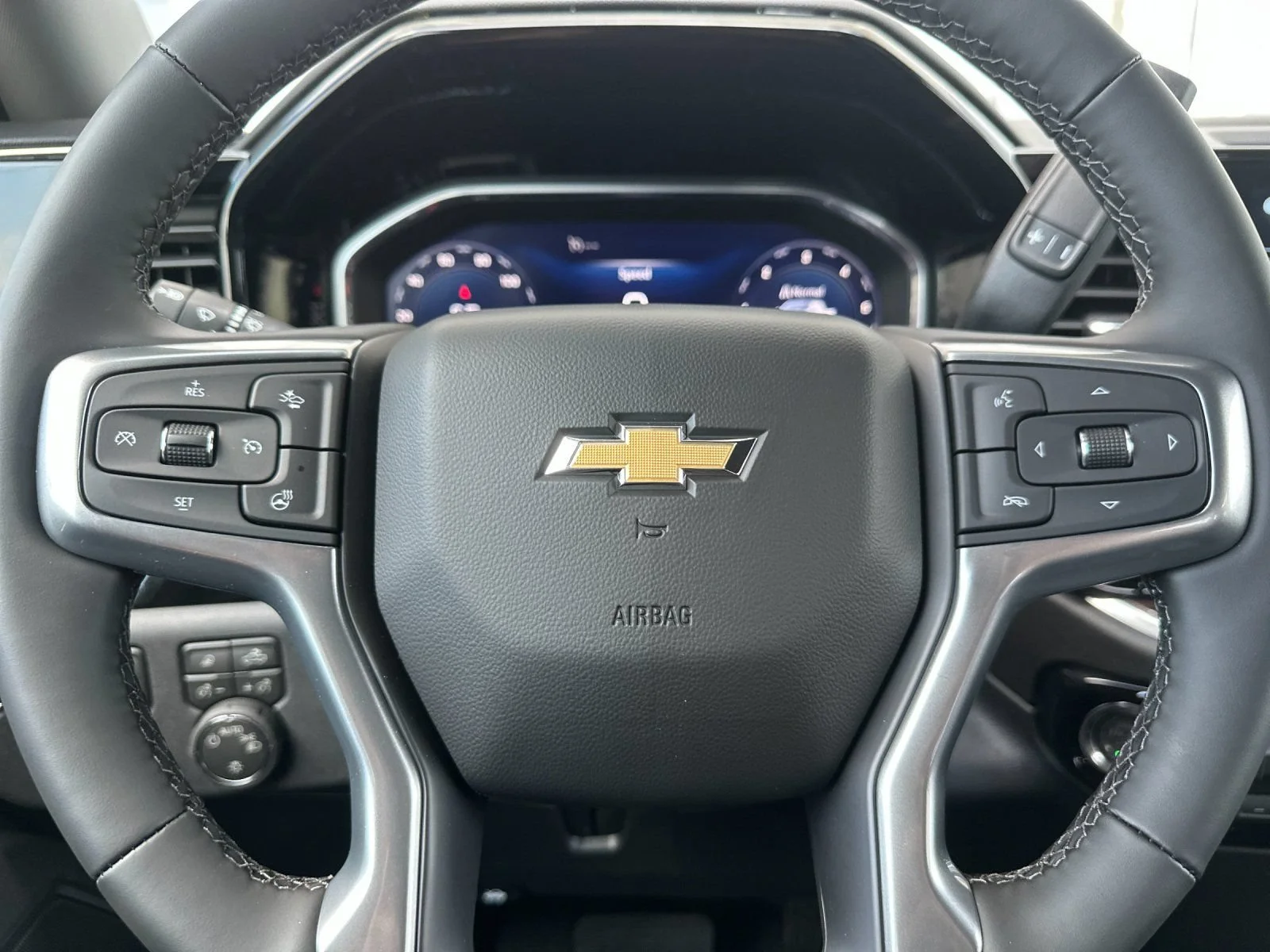 2026 Chevrolet Silverado 1500 LT - Photo 23