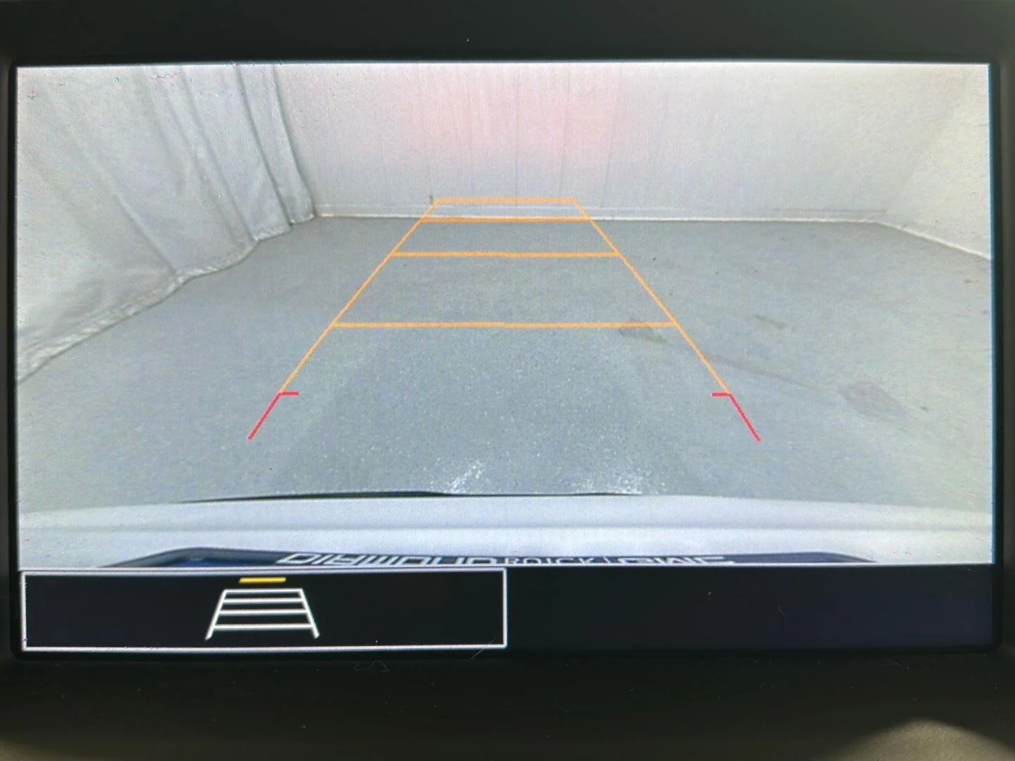 Used 2022 Summit White GMC SLE image 13