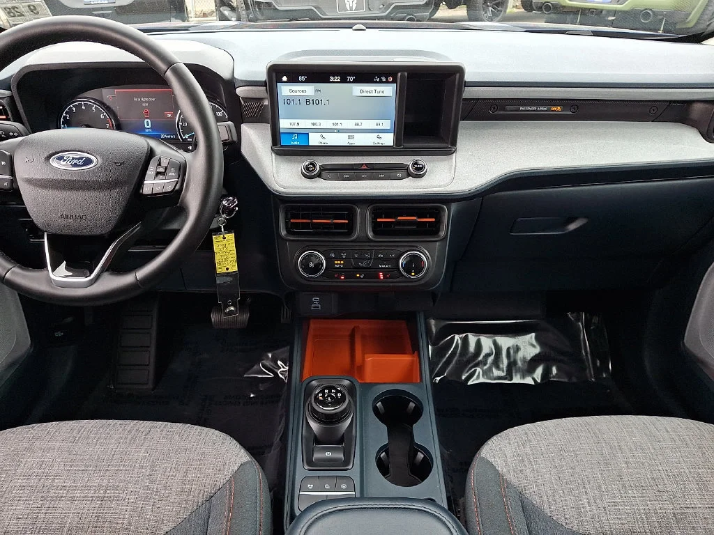 Used 2023 Atlas Blue Metallic Ford XLT image 16