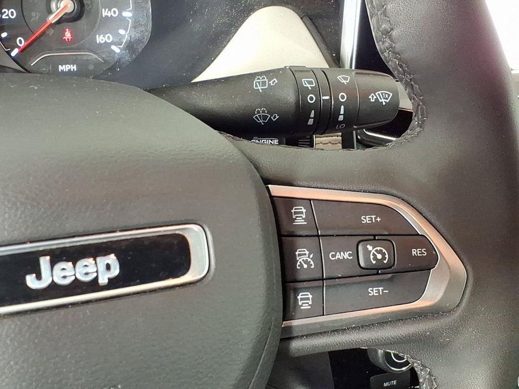 Used 2024 Silver Jeep Limited image 22
