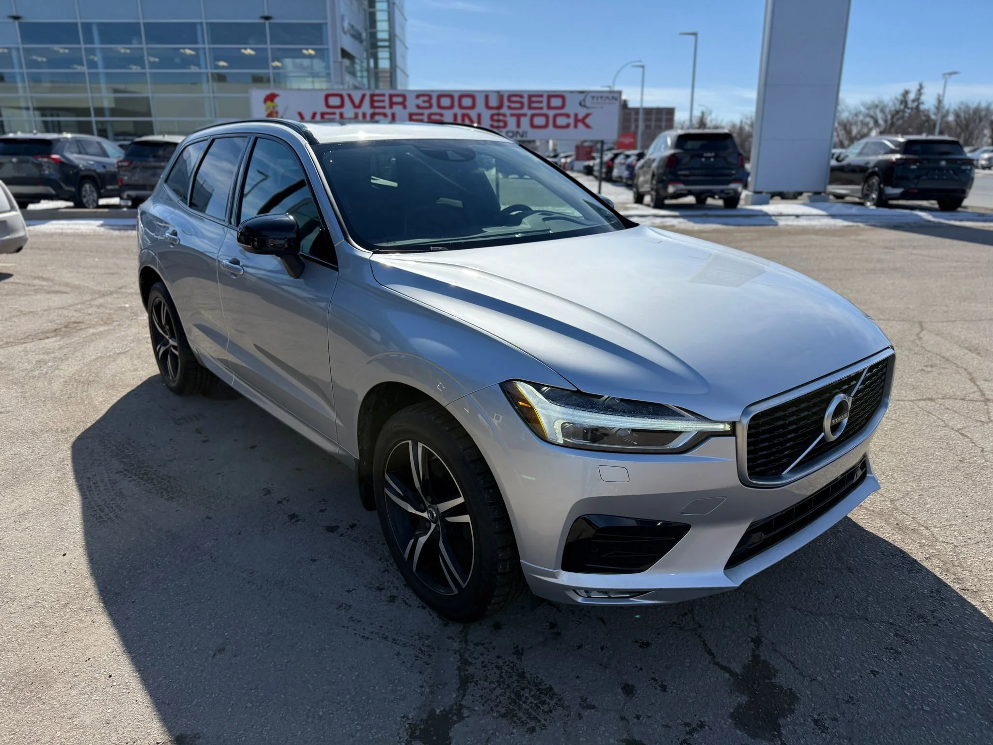 Certified Used 2020 Silver Volvo T6 R-Design AWD*Adaptive Cruise | Nav | Pano Roof | Htd Leather | Lane Keep Assist | Park Assist image 5