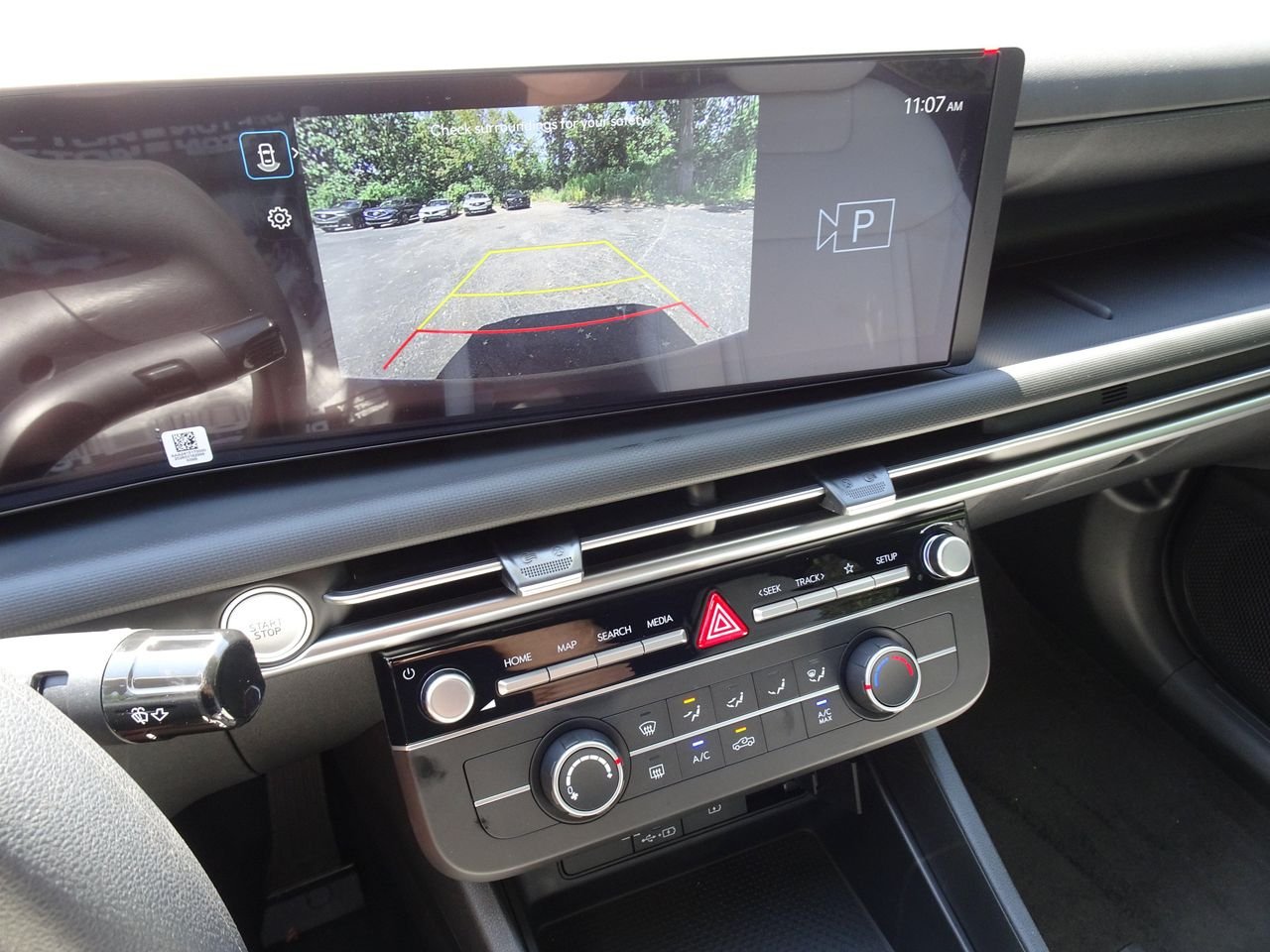 New 2027 Black Hyundai SE AWD image 17