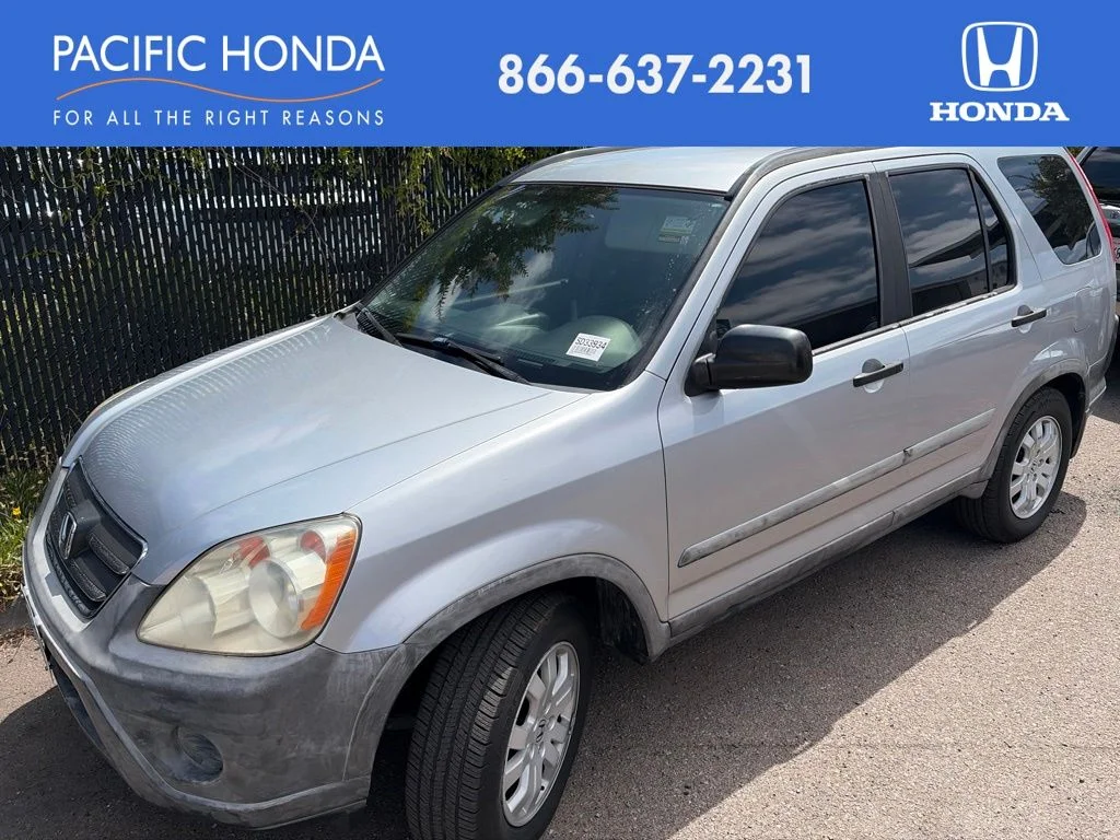 Used 2005 Silver Honda LX image 1
