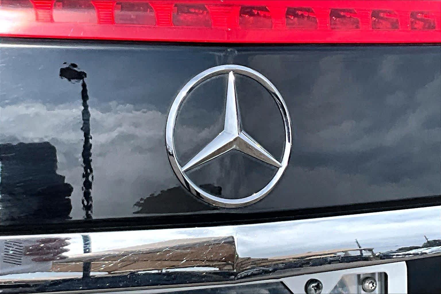 Used 2012  Mercedes-Benz E 350 image 9