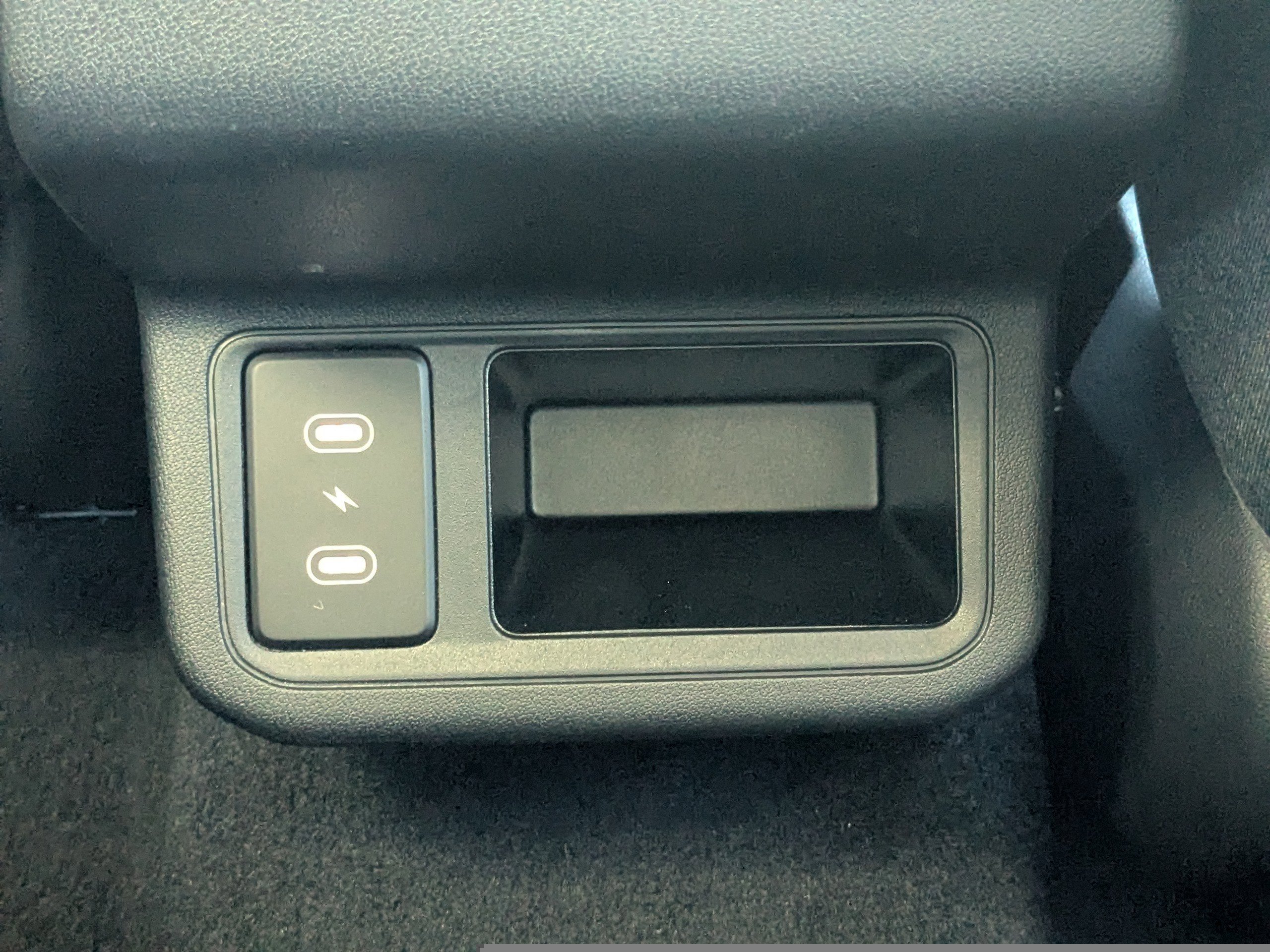 New 2025 Snow White Pearl Kia EX image 16