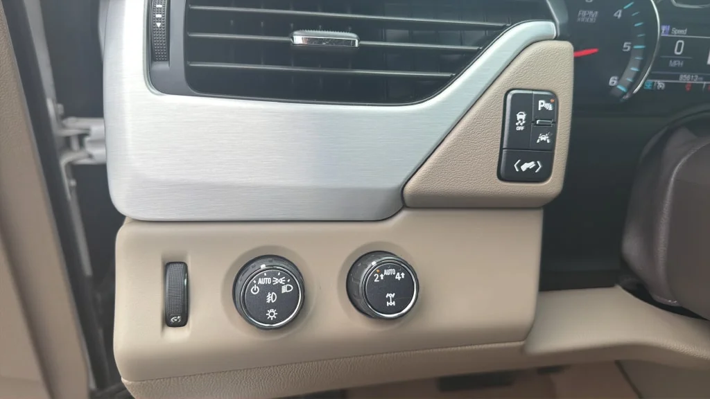 Used 2019 Summit White GMC SLT image 28