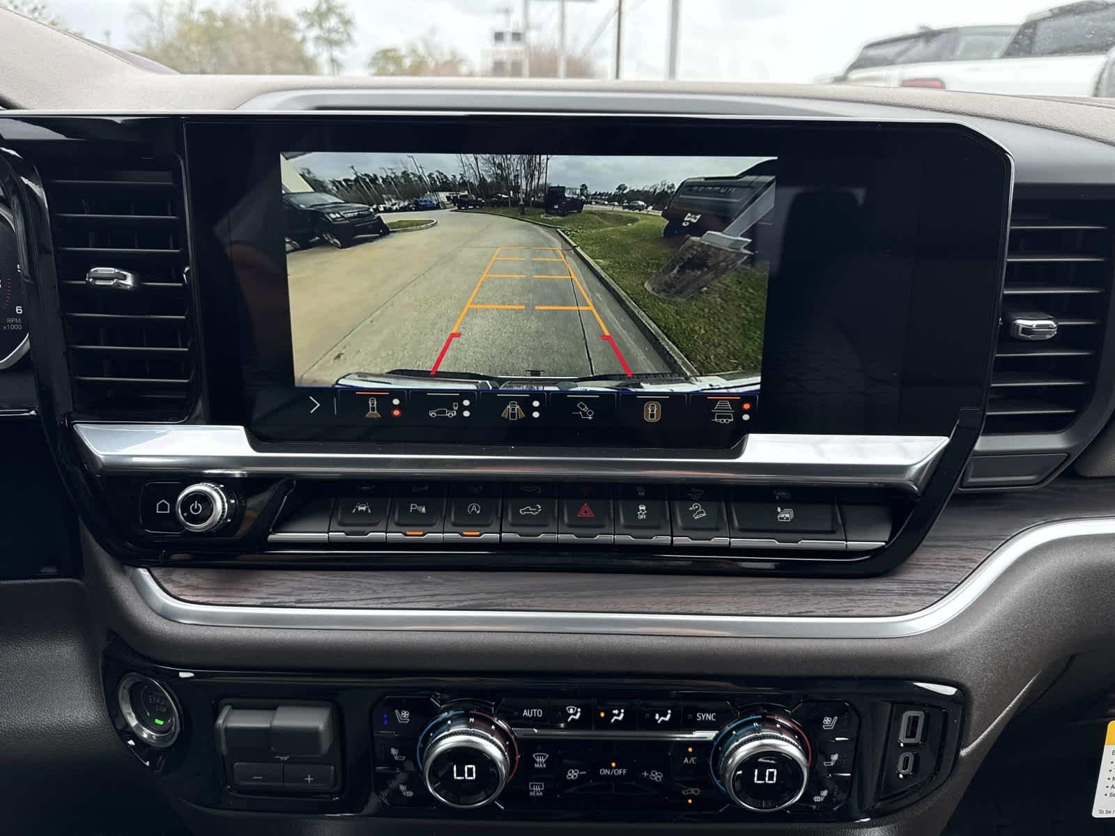 2026 GMC Sierra 1500 SLT - Photo 17