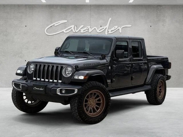 2023 Jeep Gladiator Overland's photo