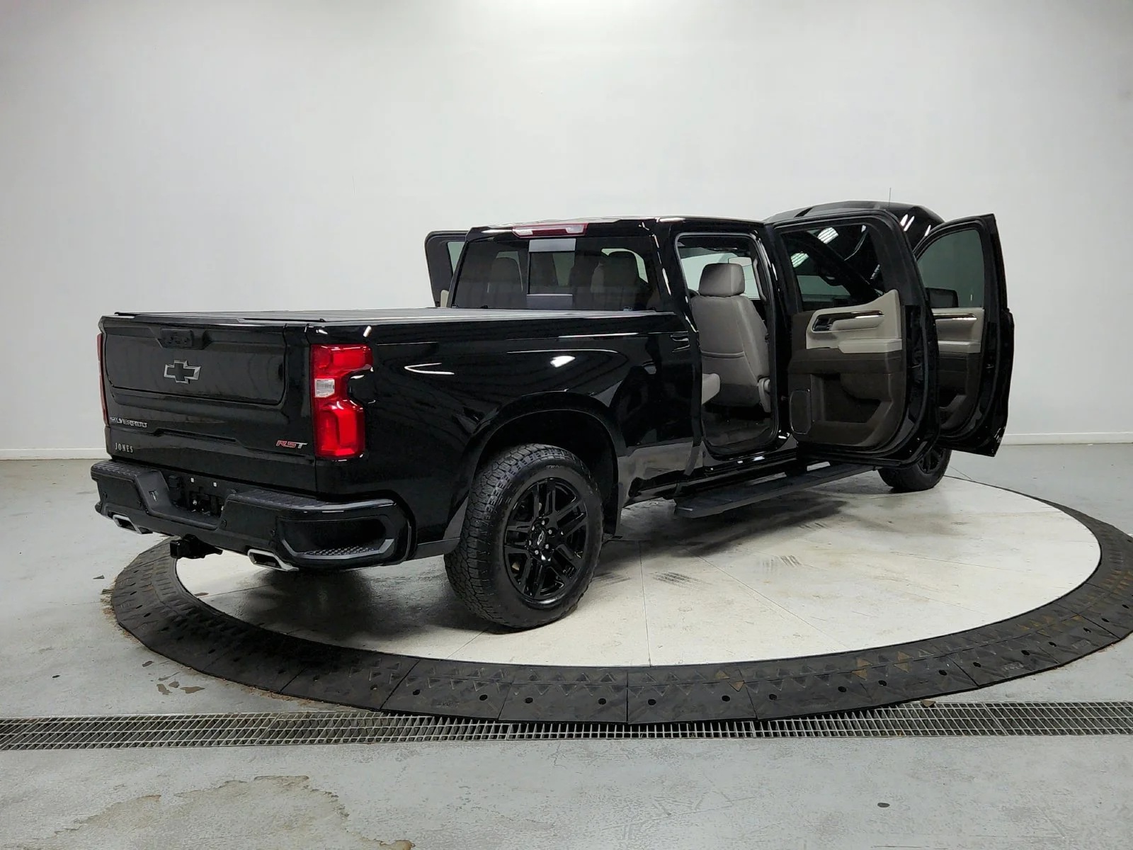 Used 2024 Black Chevrolet RST image 16