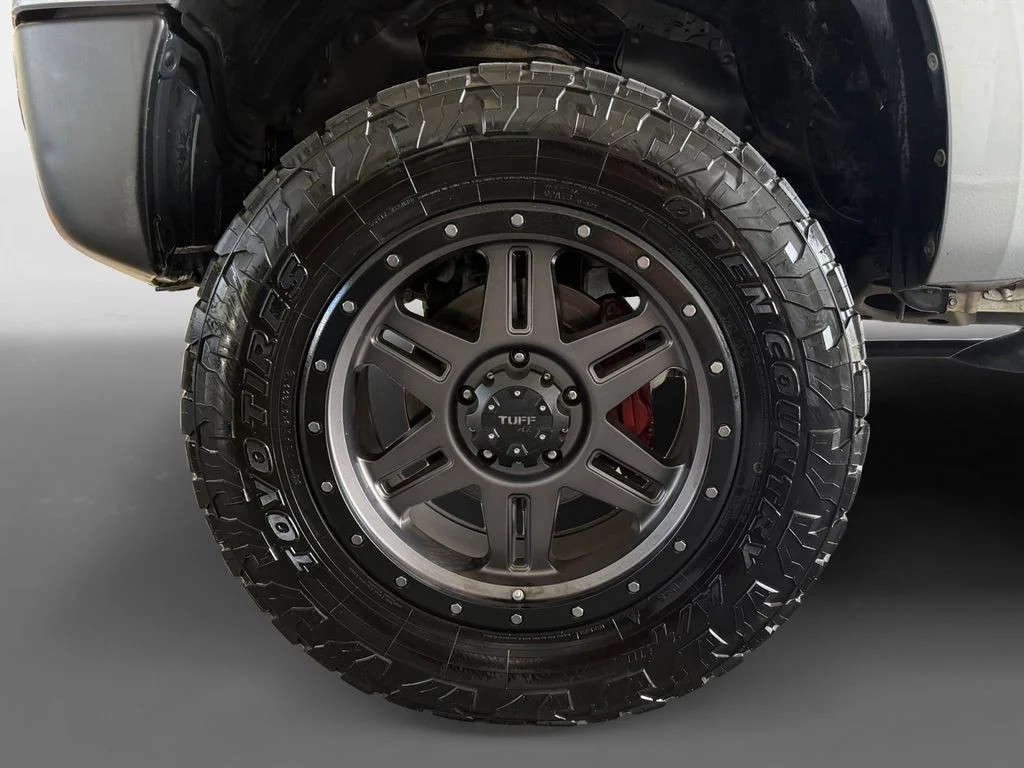 Used 2008 Silver Toyota Base image 15