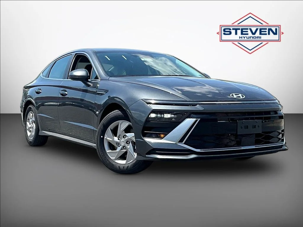 New 2026 Gray Hyundai SE image 1