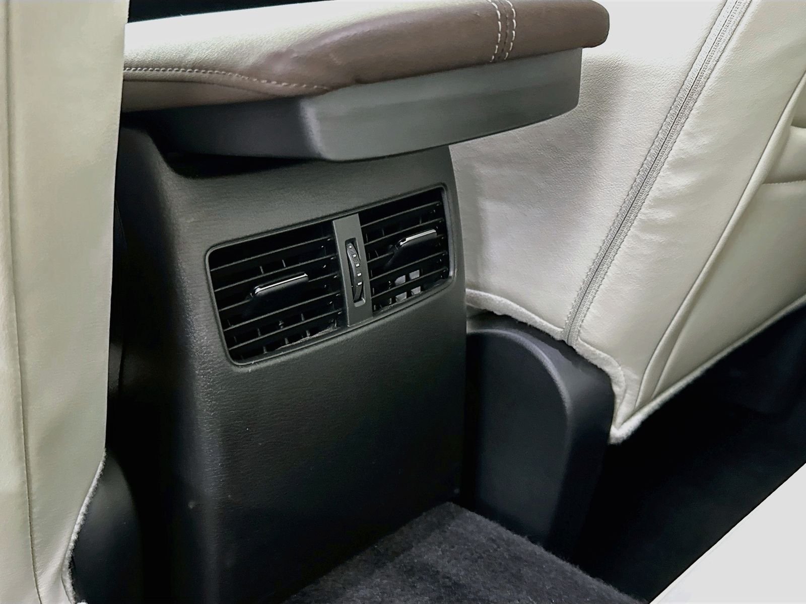 Used 2020 Red Crystal Mazda Premium image 27
