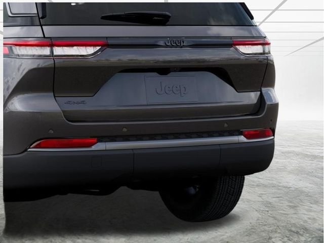 New 2026 Baltic Gray Metallic Clear-Coat Exterior Paint Jeep Altitude image 14