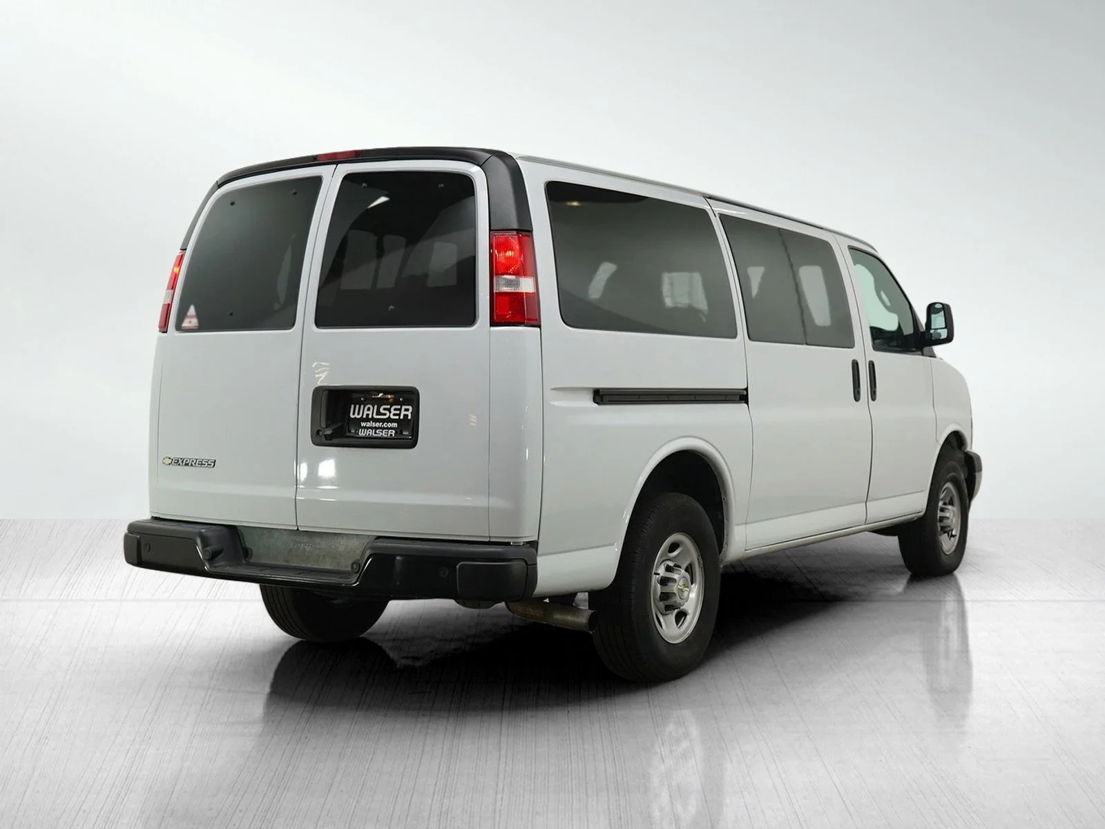 Used 2023 Summit White Chevrolet LS image 6
