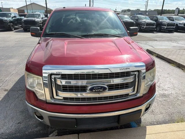 Used 2013 Red Ford XLT image 14