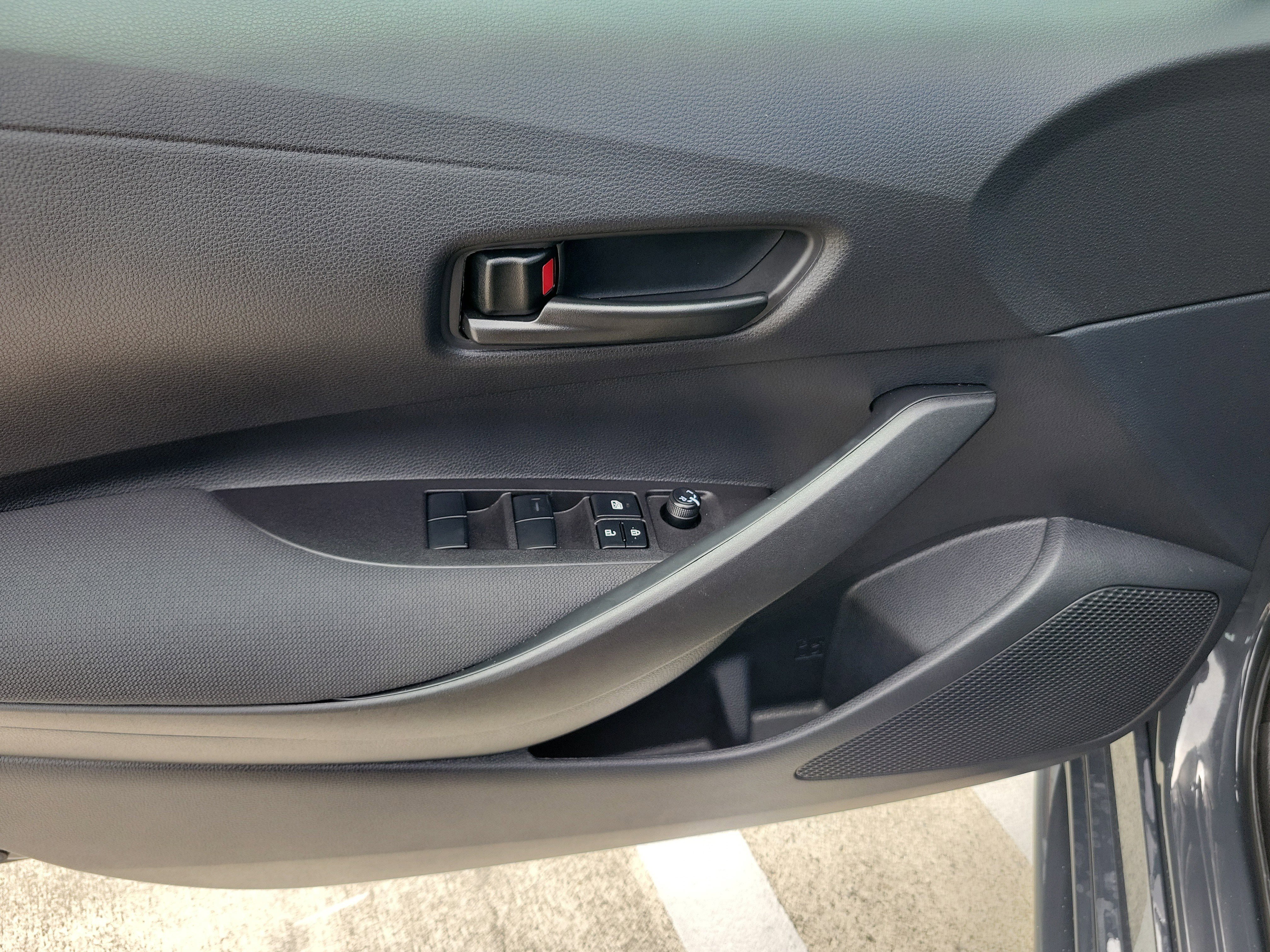 Used 2025 Underground Toyota LE image 20