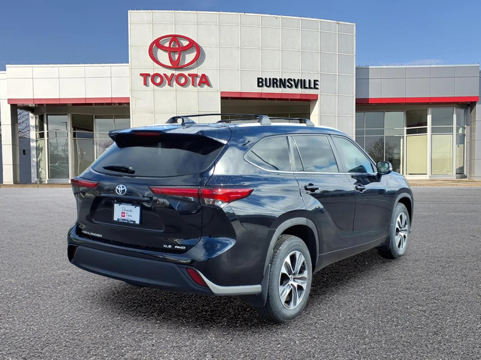 Used 2023 Black Toyota XLE image 3