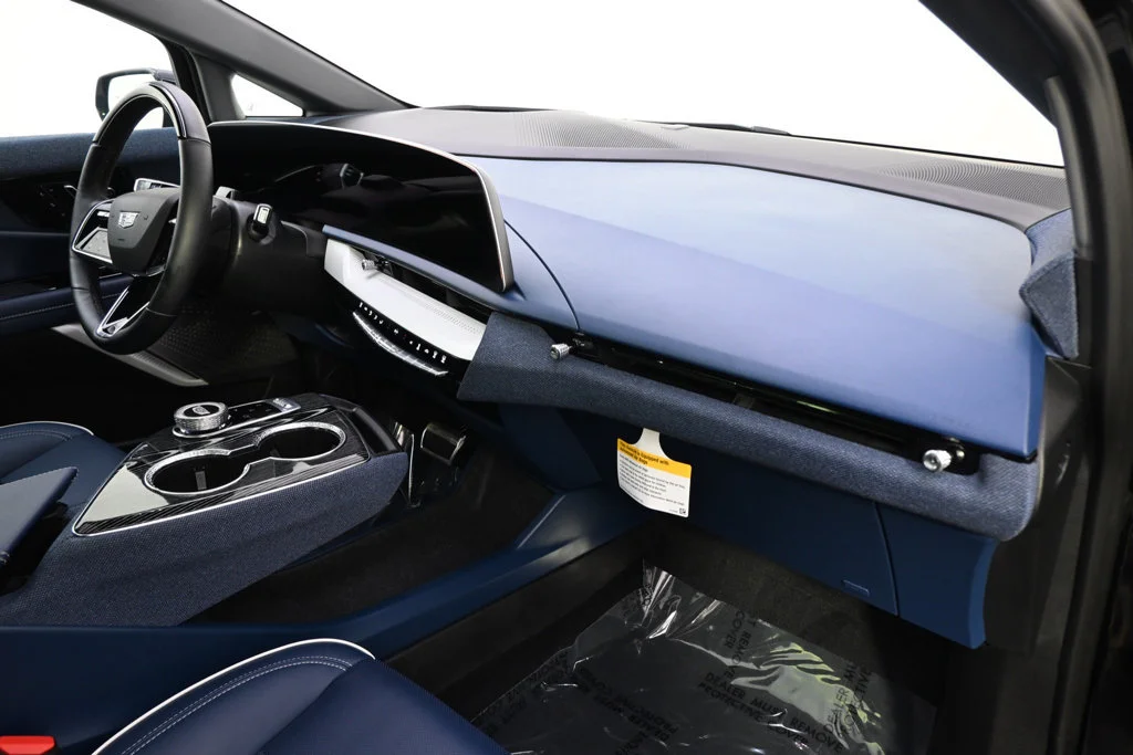 2026 Cadillac OPTIQ Premium Luxury - Photo 15