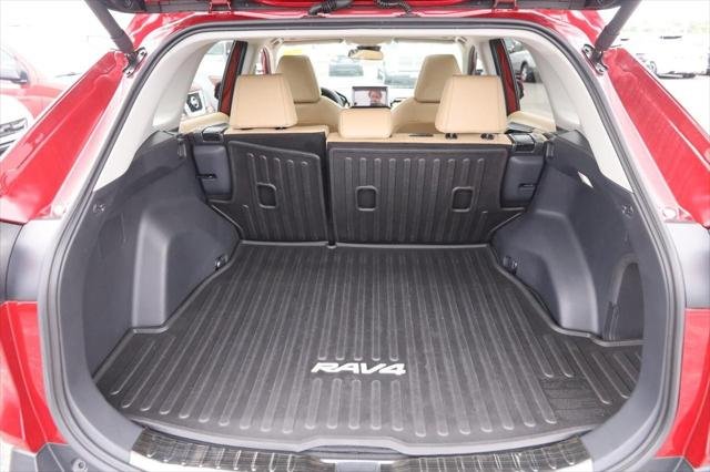 Certified Used 2025 RUBY FLARE PEARL* Toyota  image 7