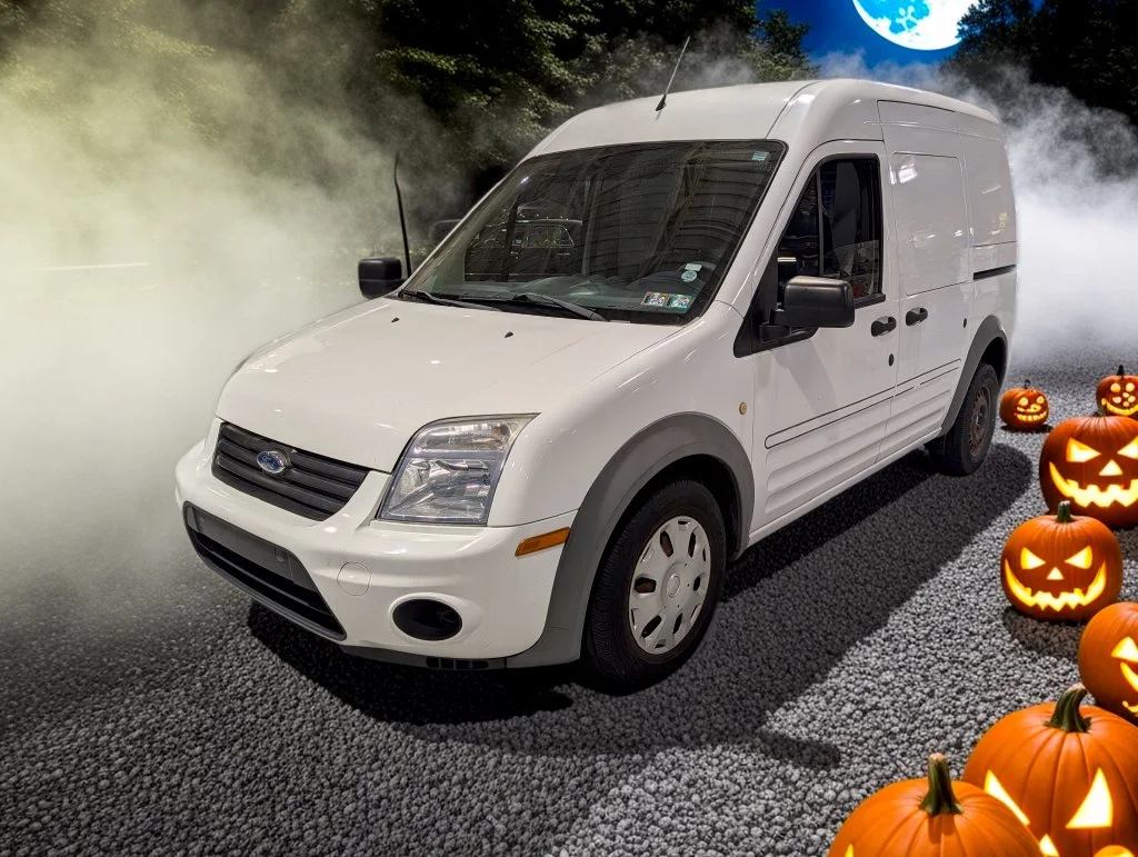 Used 2012 White Ford XLT image 1