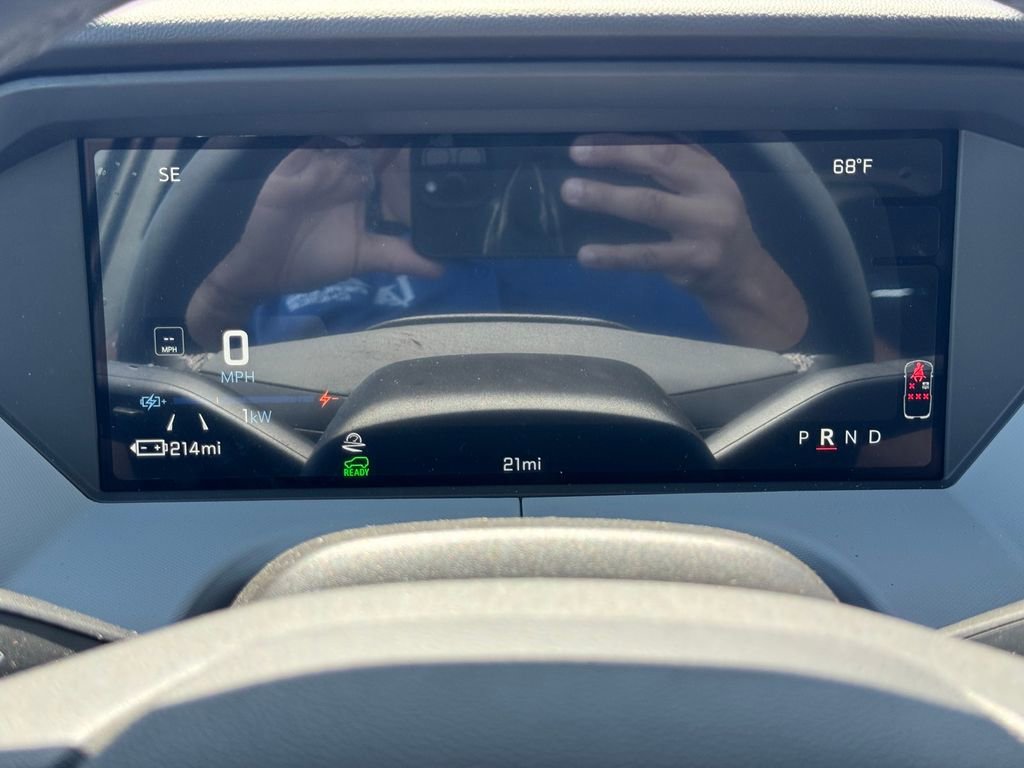 2027 Chevrolet Bolt RS - Photo 20