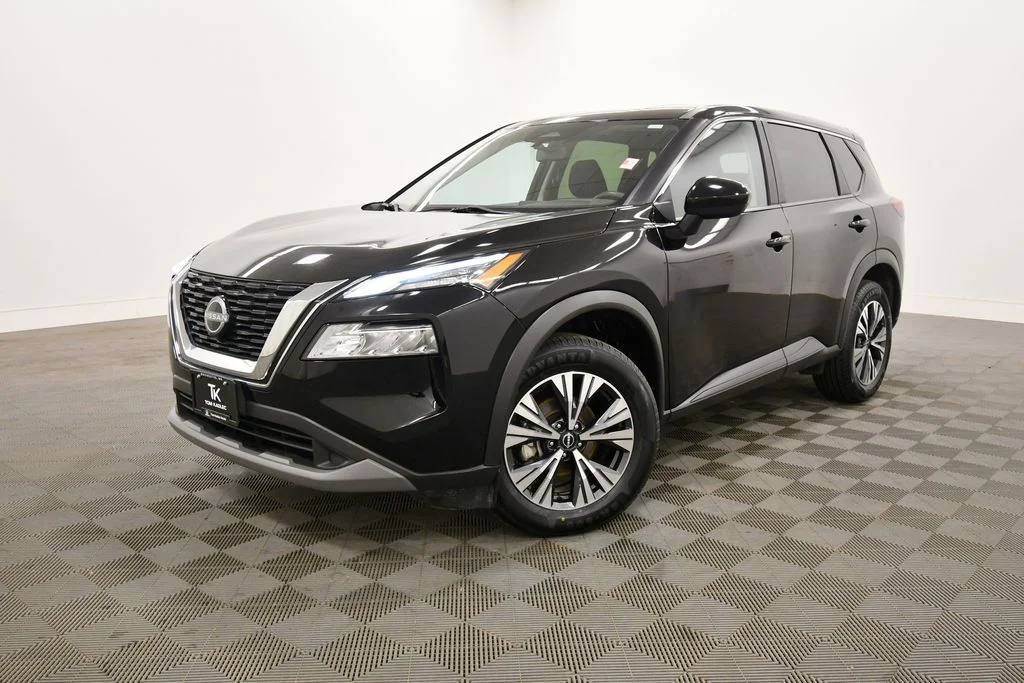 Used 2023 Nissan Rogue SV with VIN JN8BT3BB2PW483356 for sale in Rochester, Minnesota