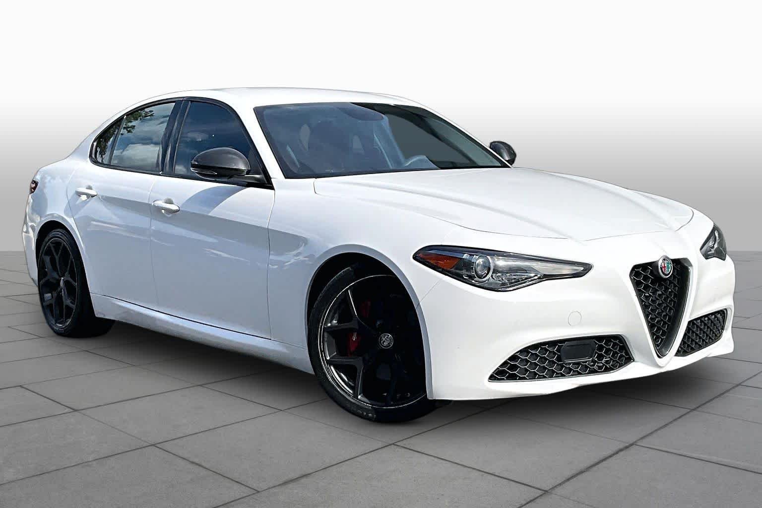 Used 2019 Alfa White Alfa Romeo  image 3