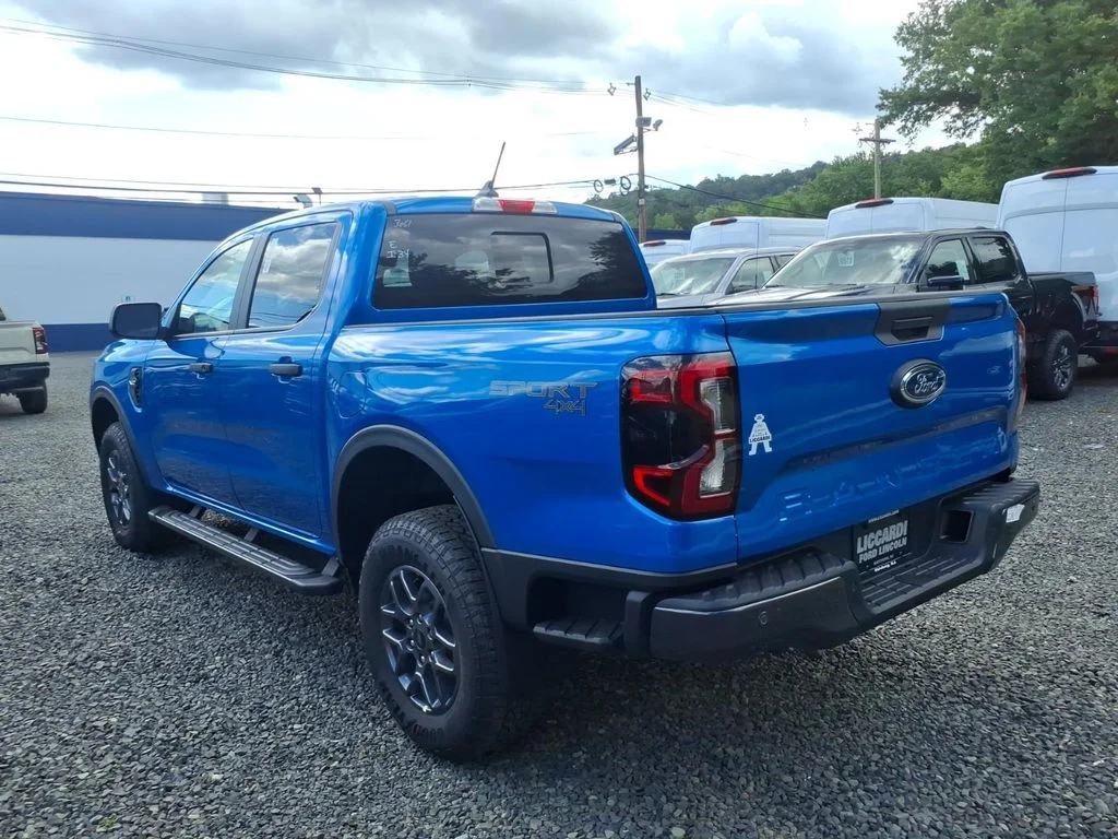 New 2026 Velocity Blue Metallic Ford XLT image 4