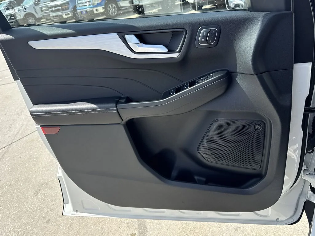 2025 Ford Escape Plug-in hybrid PHEV - Photo 36
