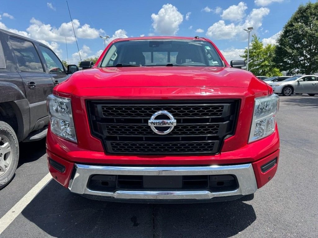 Used 2020 Red Nissan SV image 2