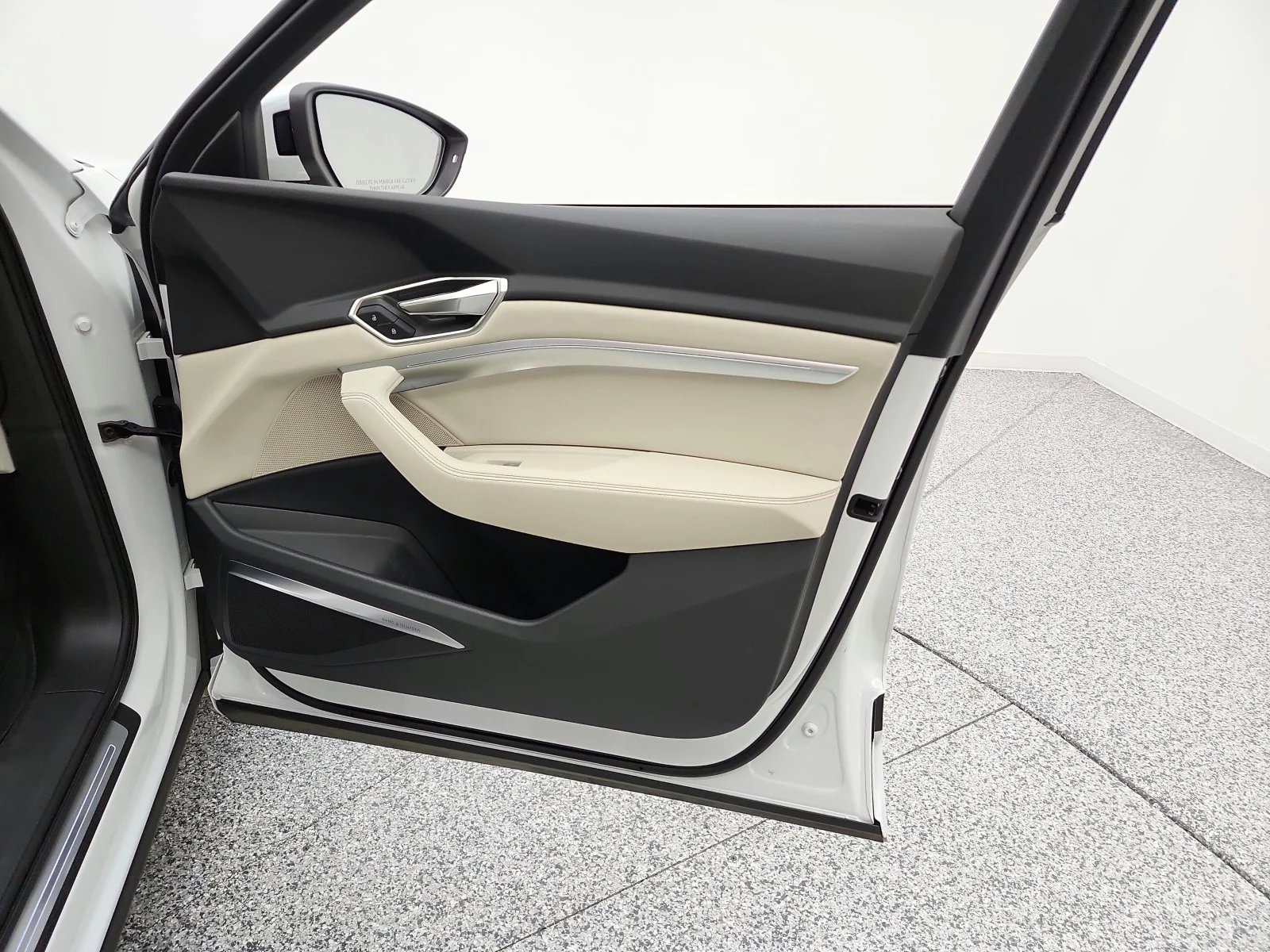 Used 2024 Glacier White Metallic Audi Premium Plus quattro image 20