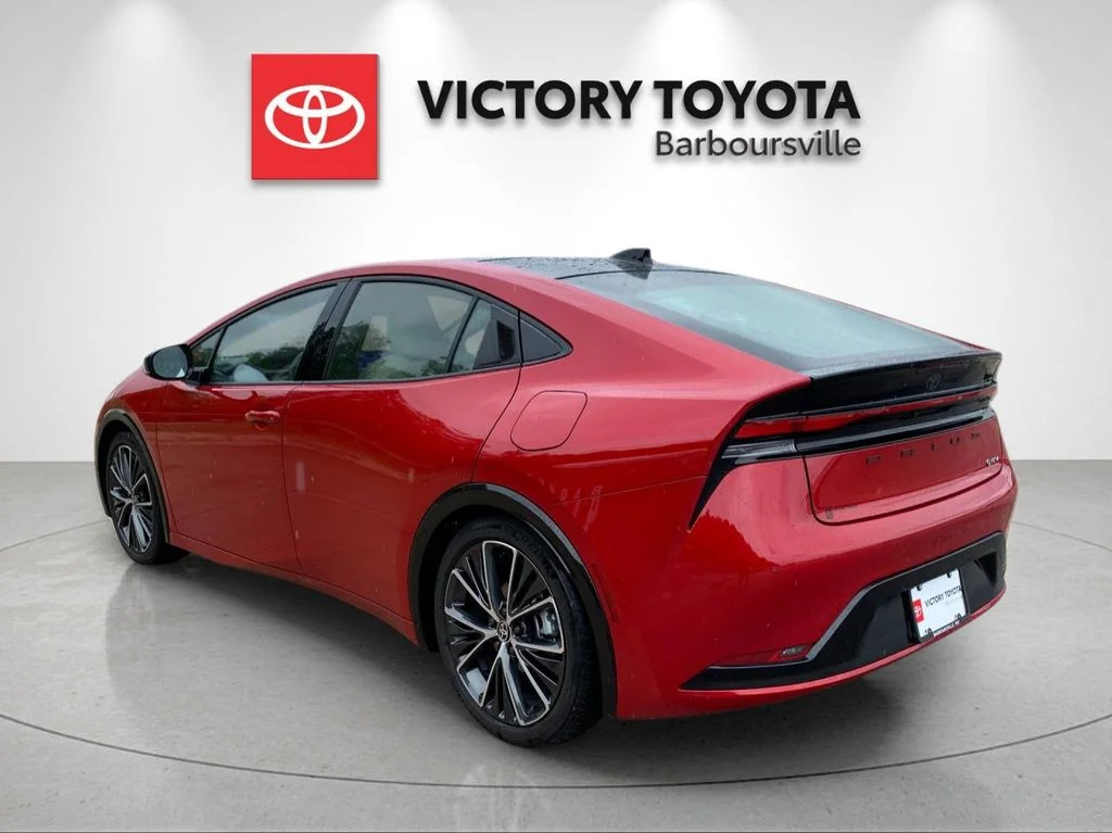 Used 2025 Red Toyota Limited image 3