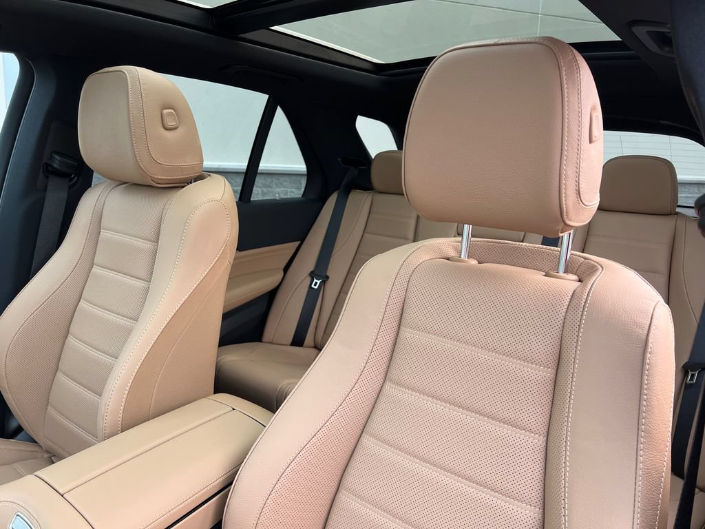 New 2026 MANUFAKTUR Ireland Mid Green Metallic Mercedes-Benz GLE 350 image 53