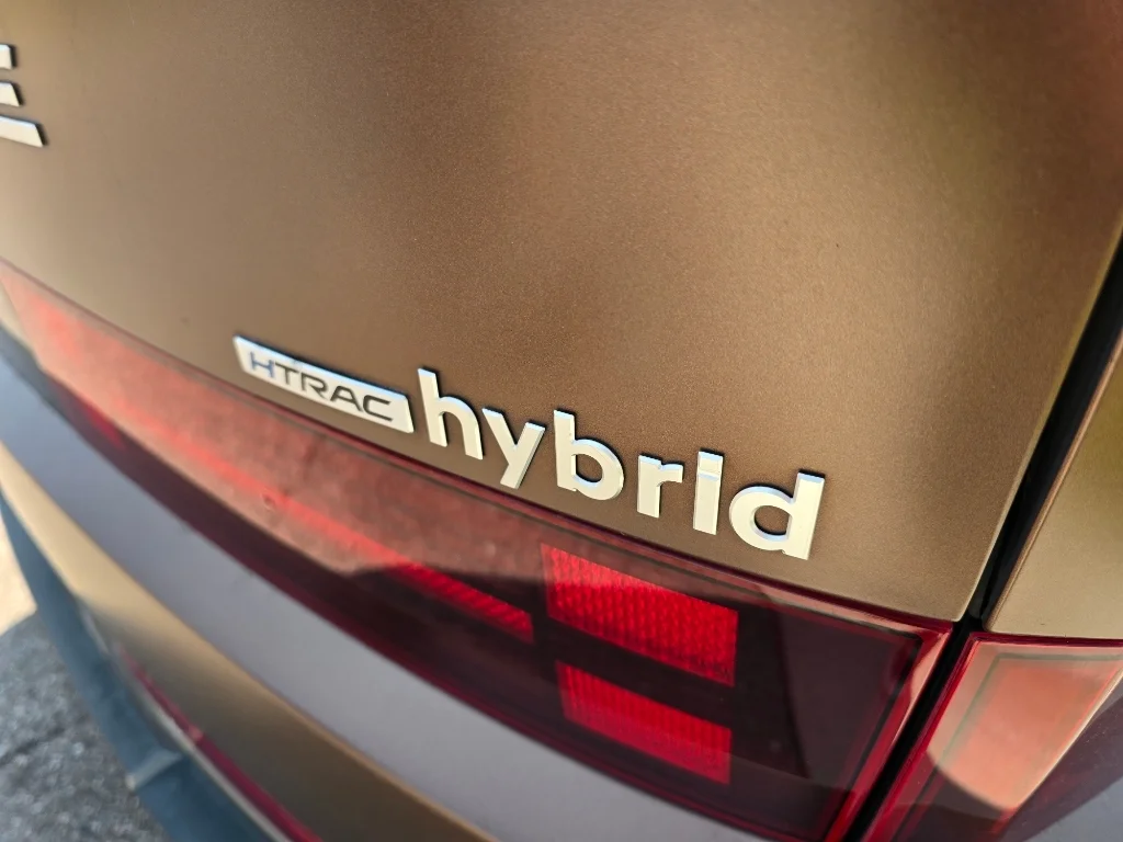 Used 2025 Earthy Brass Matte Hyundai Limited image 10