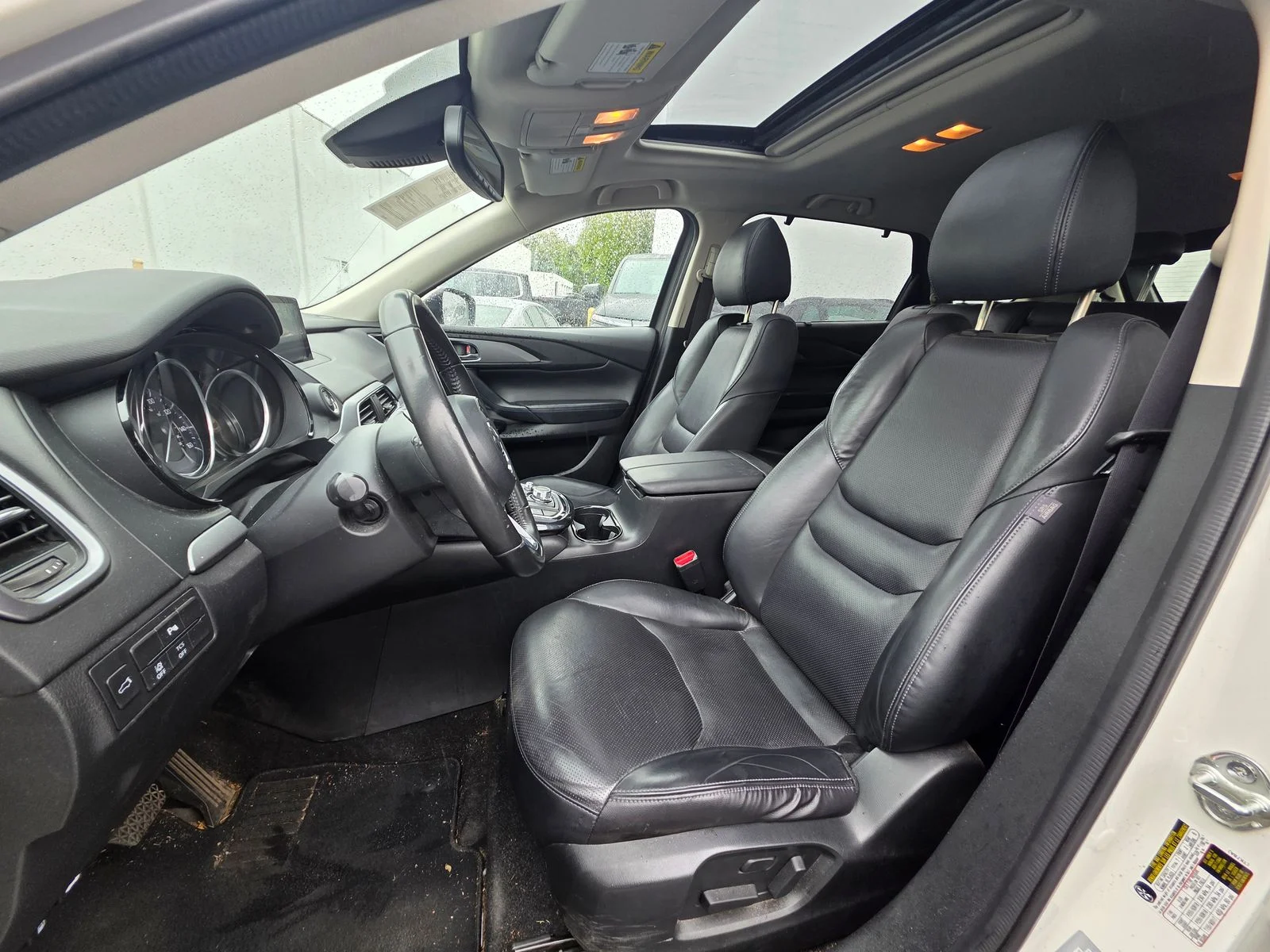 Used 2018 Snowflake White Pearl Mica Mazda Touring image 11