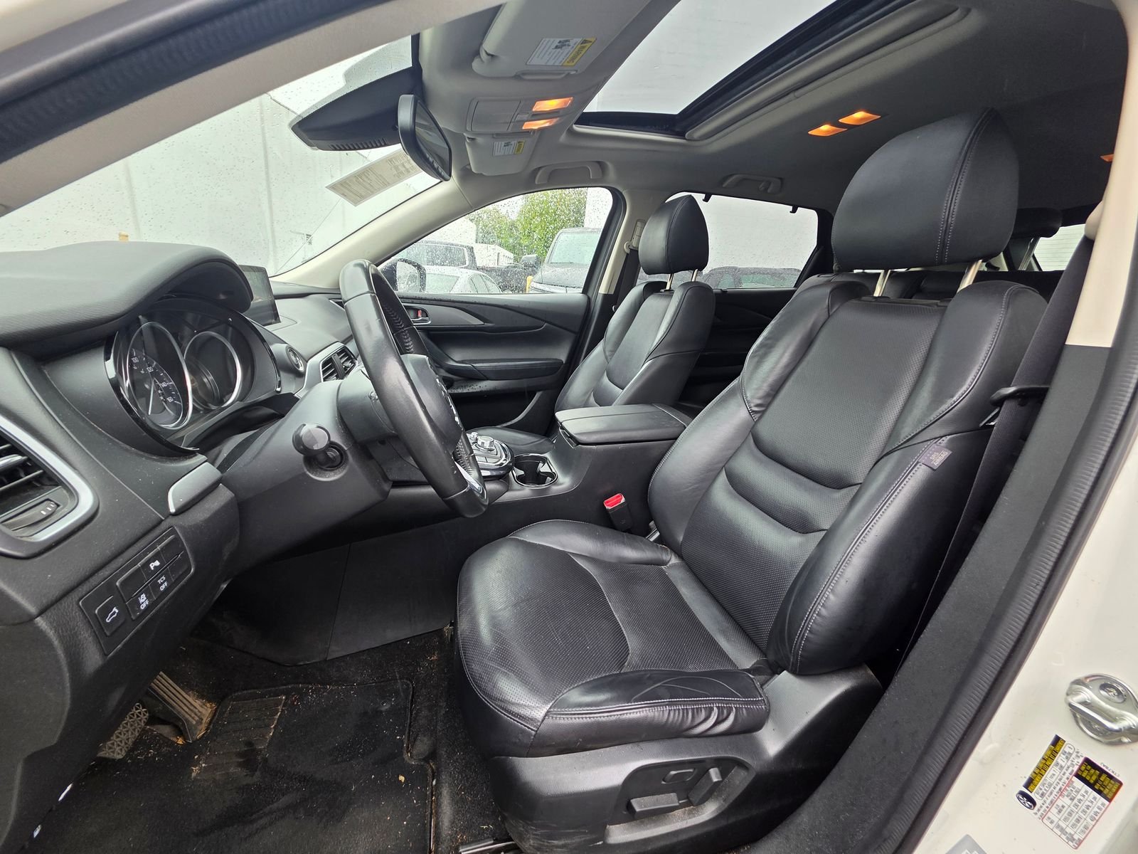 Used 2018 Snowflake White Pearl Mica Mazda Touring image 11