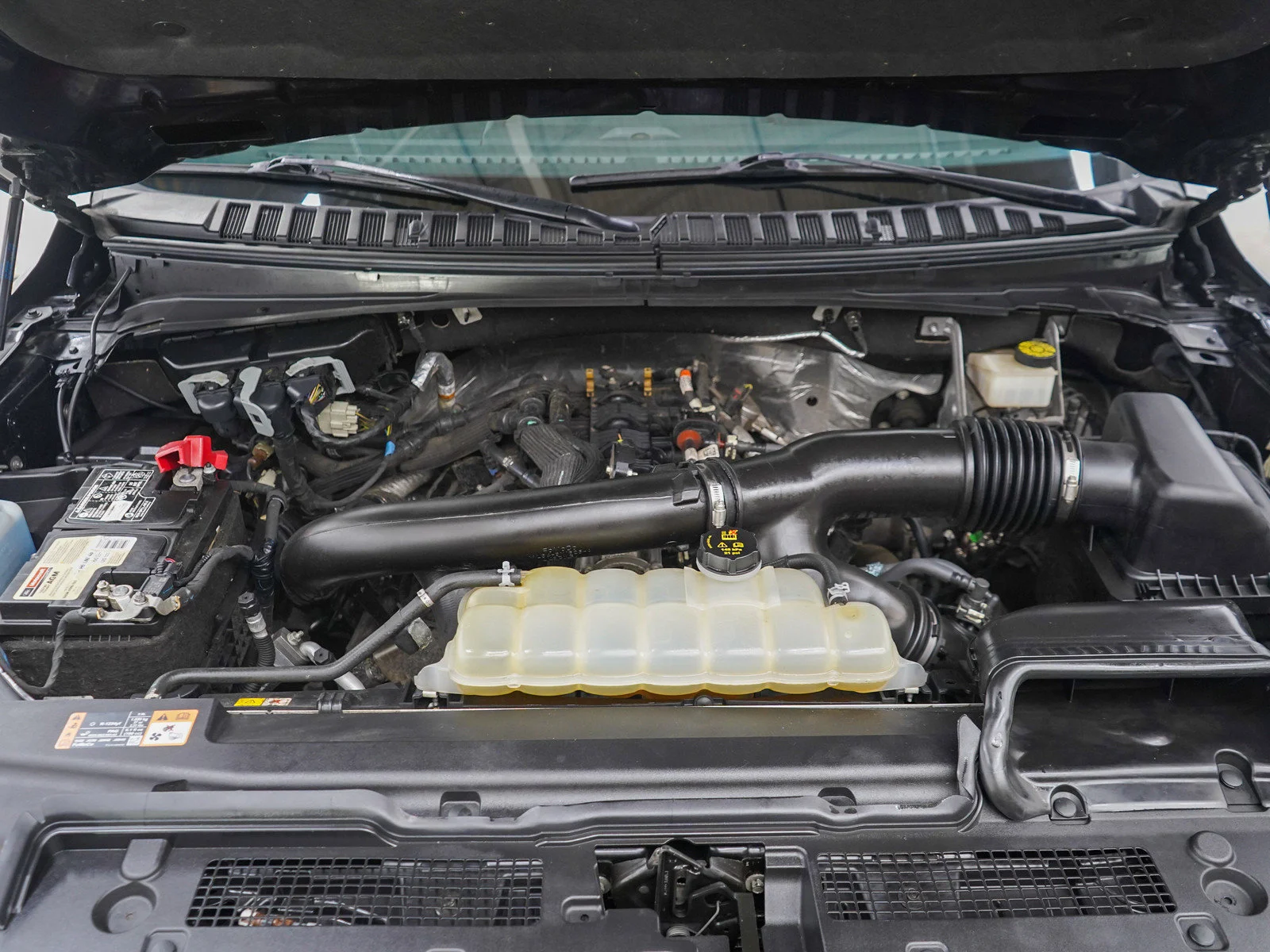 Used 2022 Black Metallic Ford Limited image 32