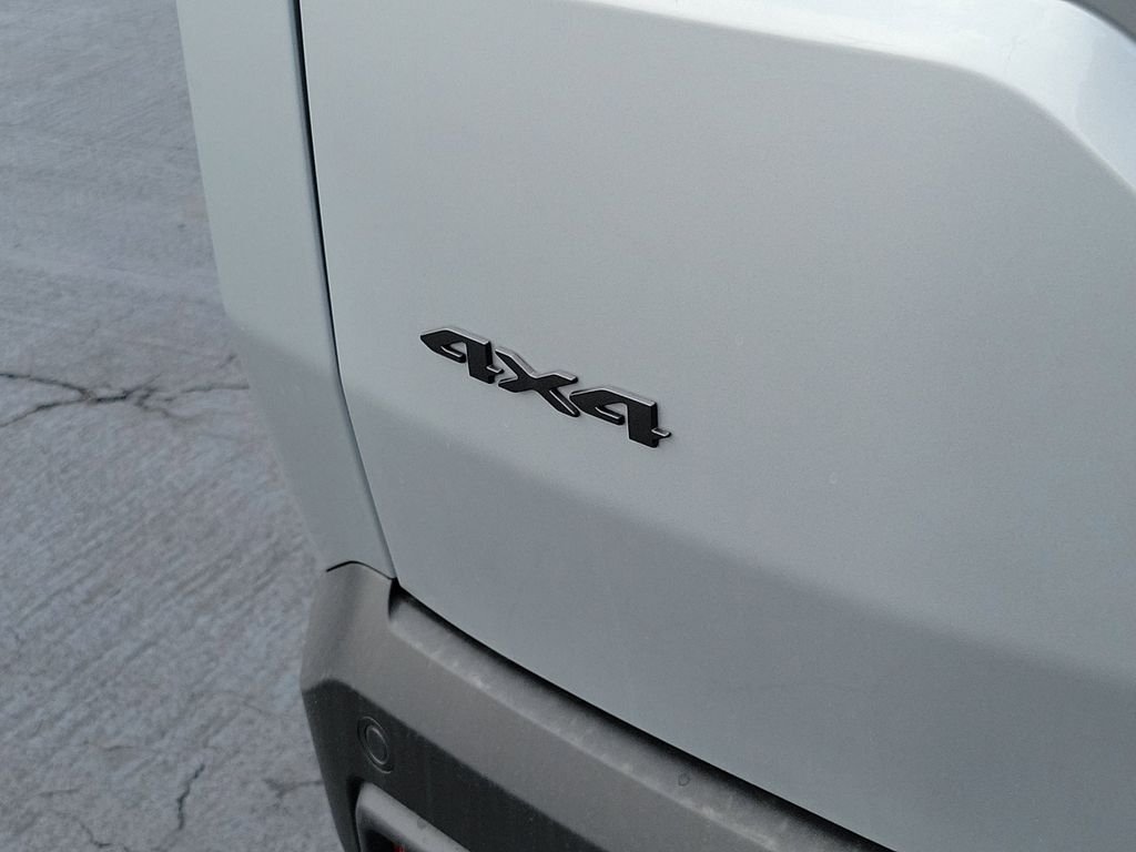 New 2026 Silver Zynith Clearcoat Jeep Laredo image 8