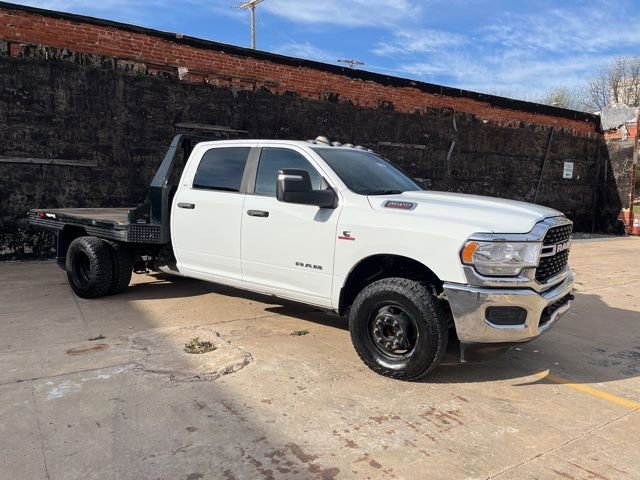 2024 RAM Ram 3500 Chassis Cab SLT