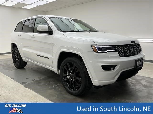 Used 2021 Bright White Clearcoat Jeep Laredo X image 3