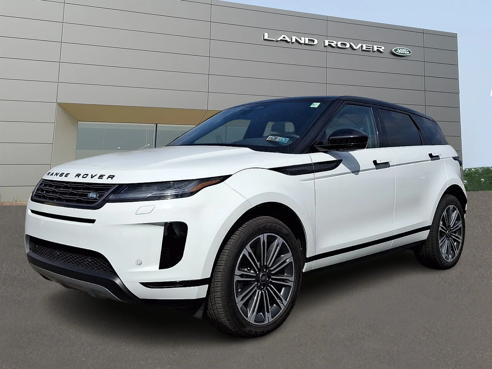 2026 Land Rover Range Rover Evoque S's photo