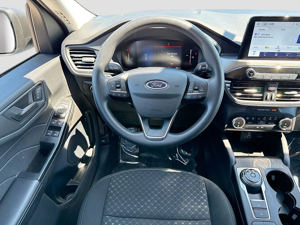 Used 2025 Oxford White Ford Active image 18