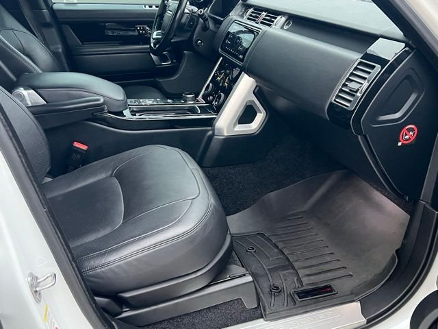 Used 2018 White Land Rover HSE image 31