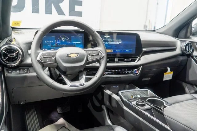 New 2027 Summit White Chevrolet LT image 11