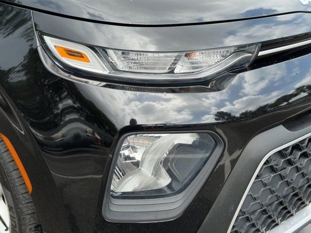 Used 2022 Black Kia LX image 50