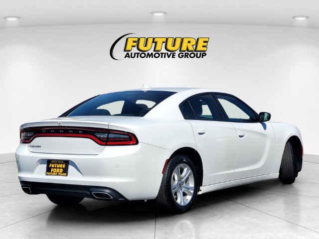 Used 2023 White Dodge SXT image 4